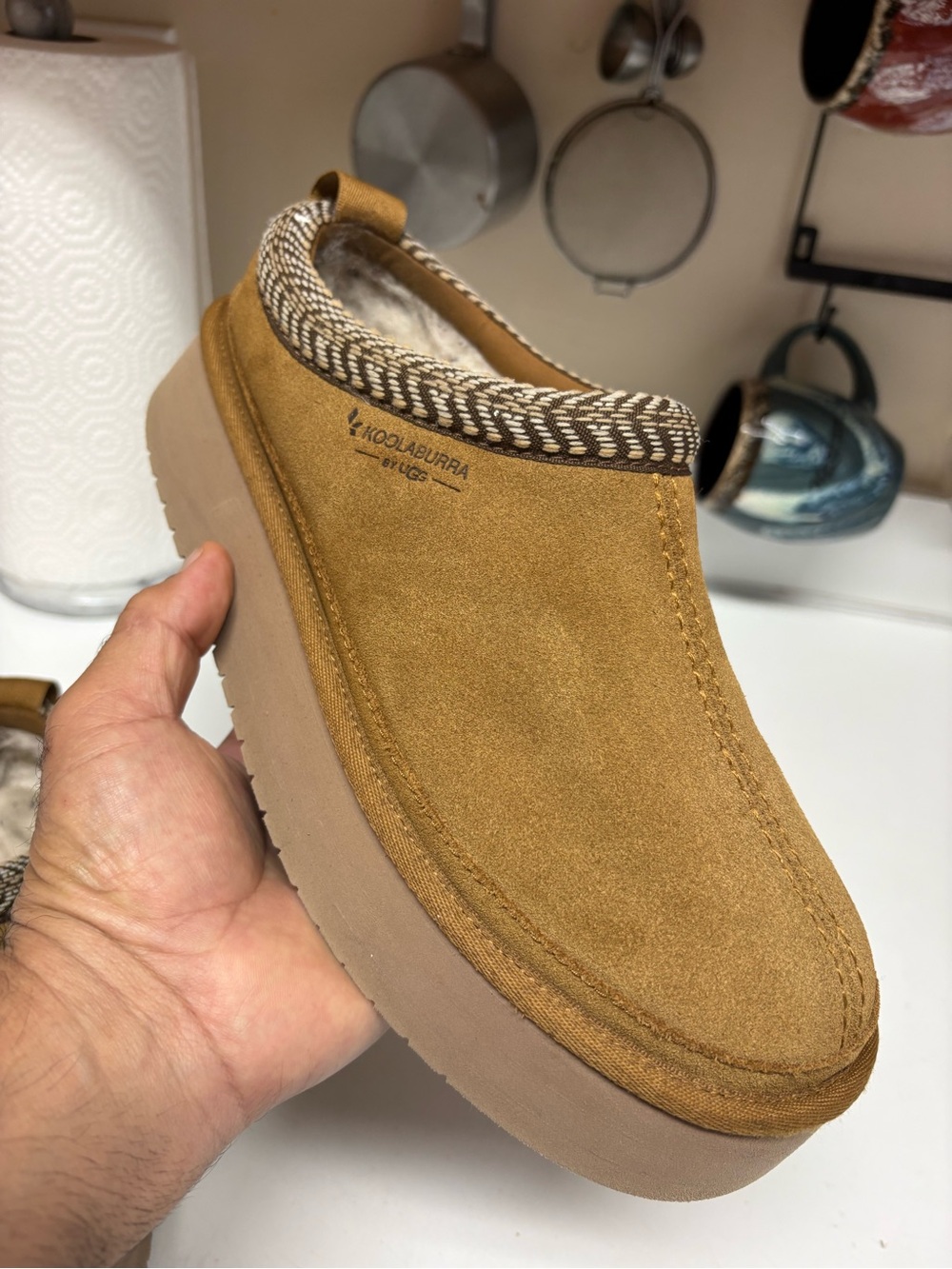 Koolaburra women’s sz 9 Koolaburra by UGG Burree excellent condition